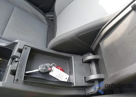 2017 Ford Escape Se z USA, uszkodzony, nr VIN 1FMCU0GD5HUD52453